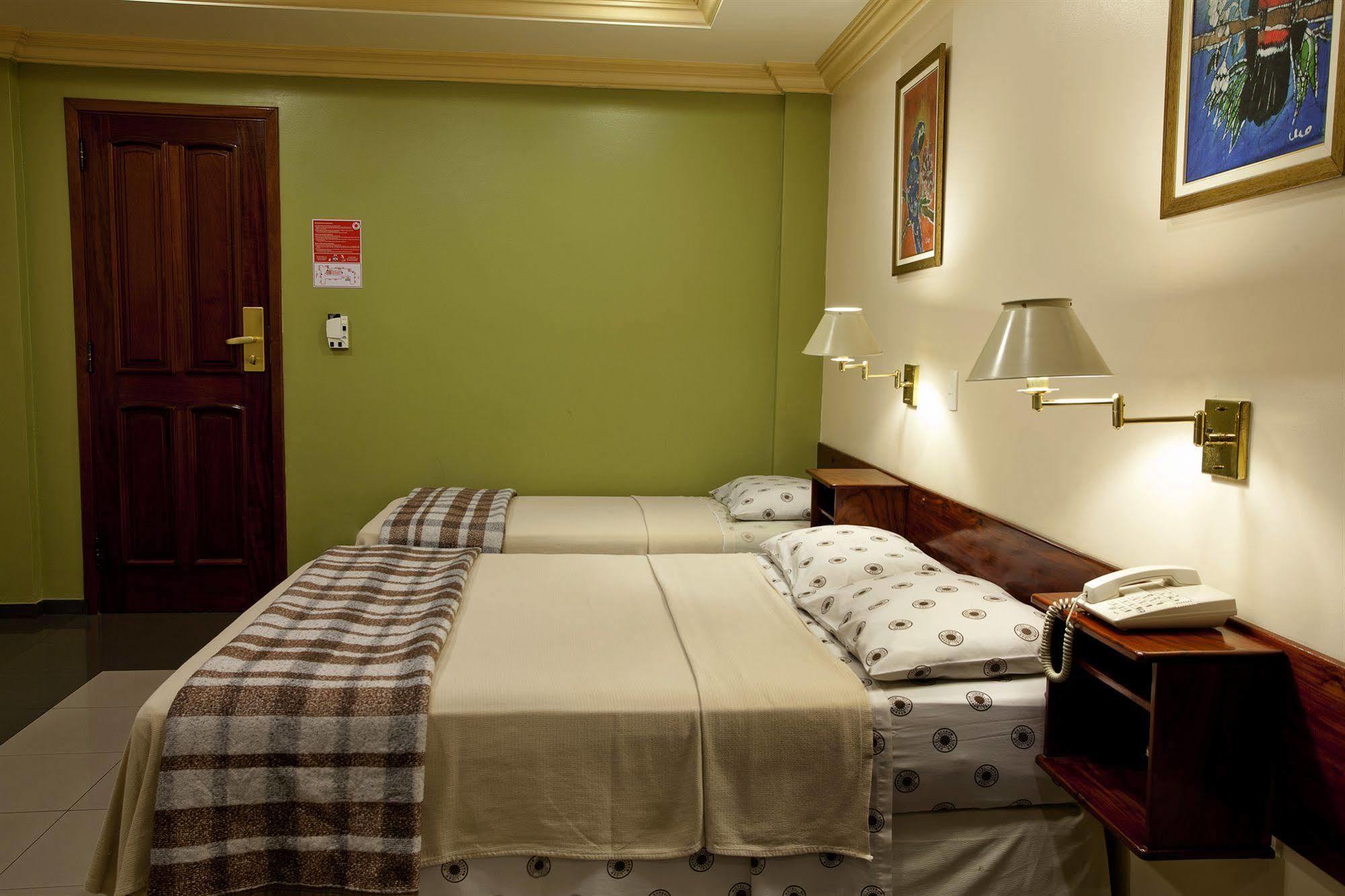 מנאוס Lider Hotel מראה חיצוני תמונה